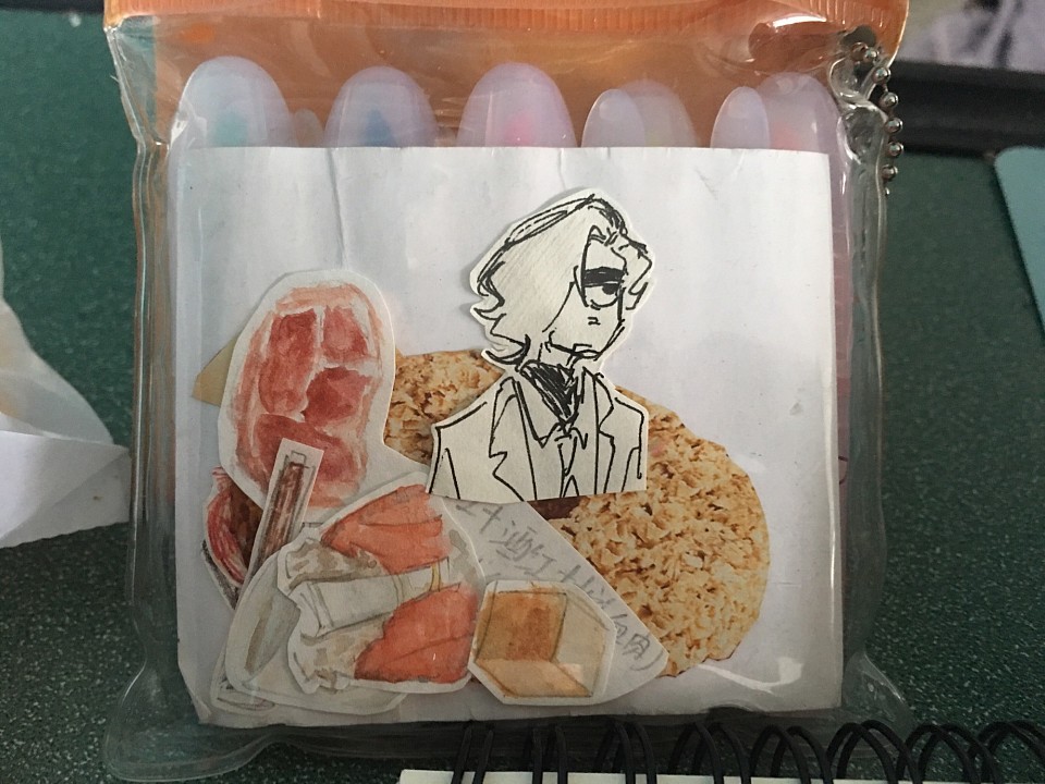 被自己的画戳到了，Eddie好伟大一张脸